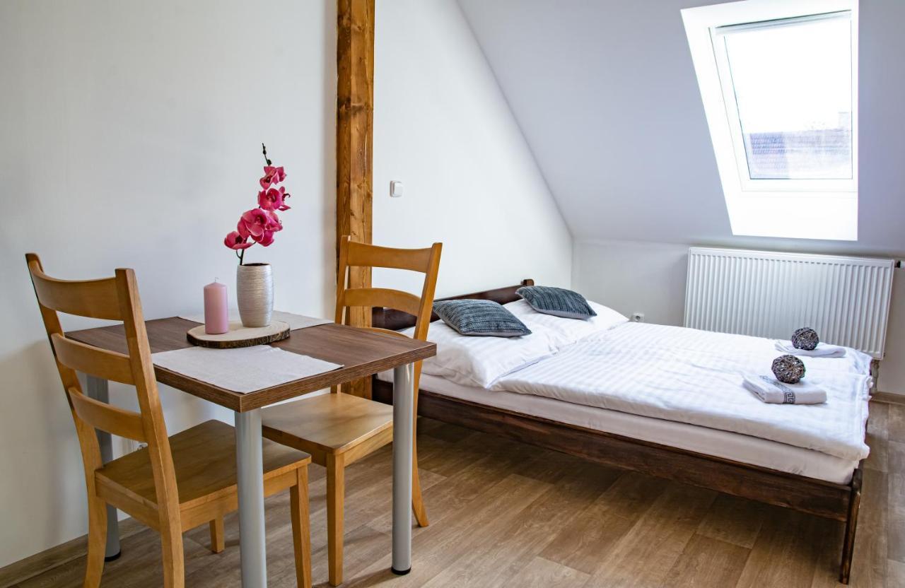 Apartmany Kurojedy Bor Εξωτερικό φωτογραφία